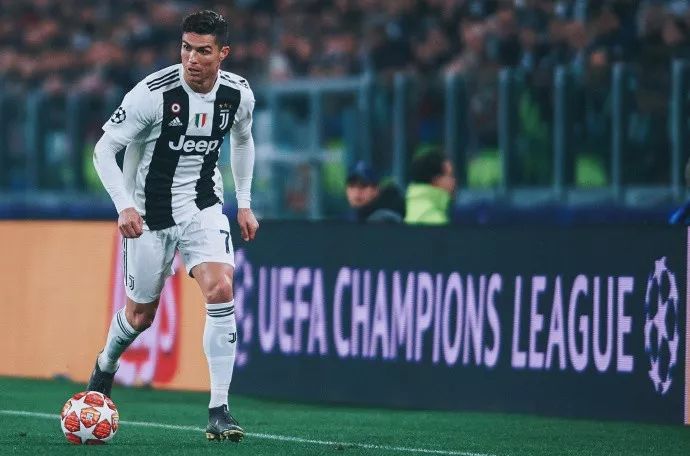 英超-水晶宫1-2曼联：你不看好他时，他雄起｜前瞻