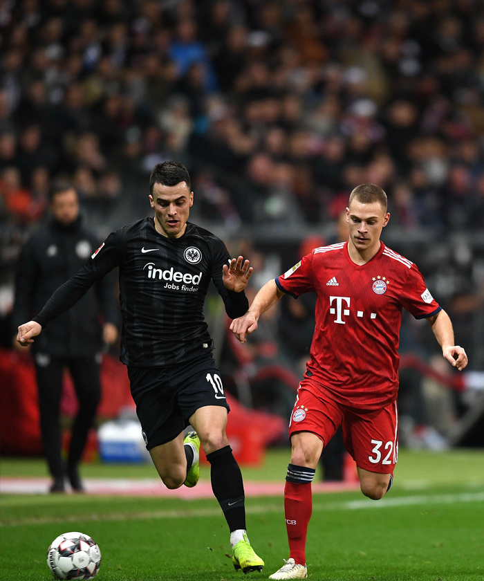 记者：泰山不会放弃成绩搞年轻化，韩鹏明年是否执教还没定