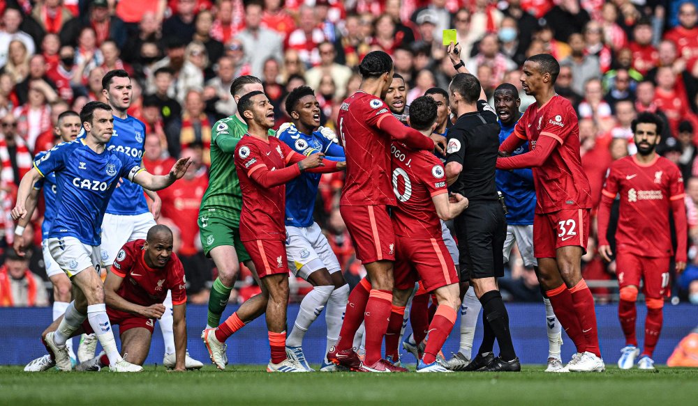 湖人新赛季连胜三场，团队配合显著提升